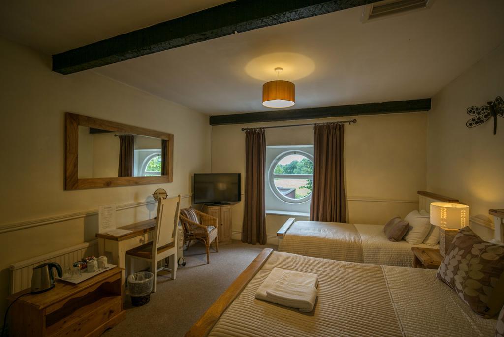 Bed and Breakfast The Coach House Винтербоуне Экстерьер фото